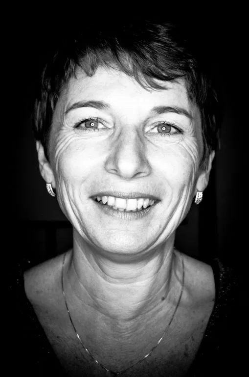 Photographe Publicitaire Projet Artistique Campagne Edito Prêt à Porter Portraitiste MODE Marketing Bamba NGAMB Senzal Entreprise Collaborateur Marque employeur